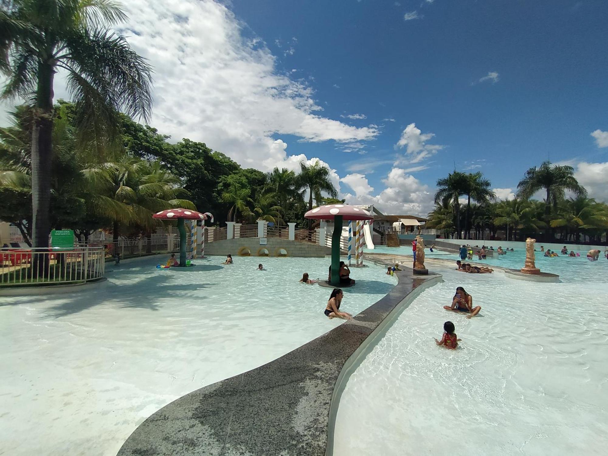 Lacqua Diroma, Mais Parque Acquatico Com Piscina De Ondas Caldas Novas Bagian luar foto